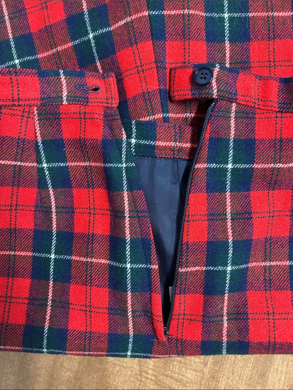 Vintage Pendleton Wool Manson Tartan Plaid Midi Skirt 70s 80s Size 12 
V - Picture 8 of 13